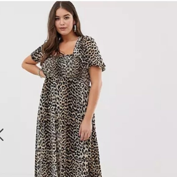ASOS DESIGN Curve shirred bustier maxi dress with puff  sleeve in animal… - Picture 2 of 11
